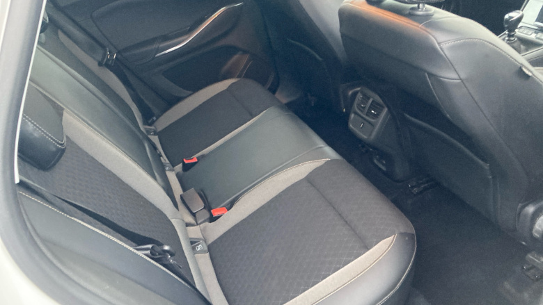 Vauxhall Grandland X 1.2 Turbo Sport Nav 5dr Petrol Hatchback